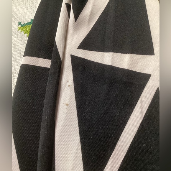 🎁NWT CLASSIC WOMEN Modern print DRESS - Picture 12 of 12